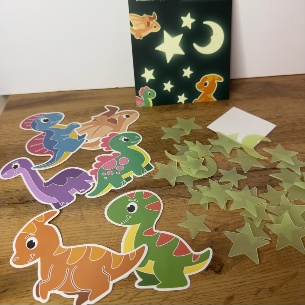 5 for 25 NEW Glow-in-the-Dark Wall Decals Dinosaurs w/Moon & Stars Set 40 Pieces